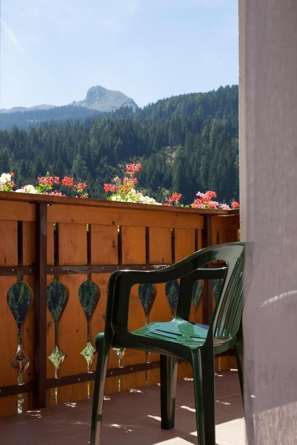 Alpenspitz Appartements - Garni - B&B Racines Exteriér fotografie