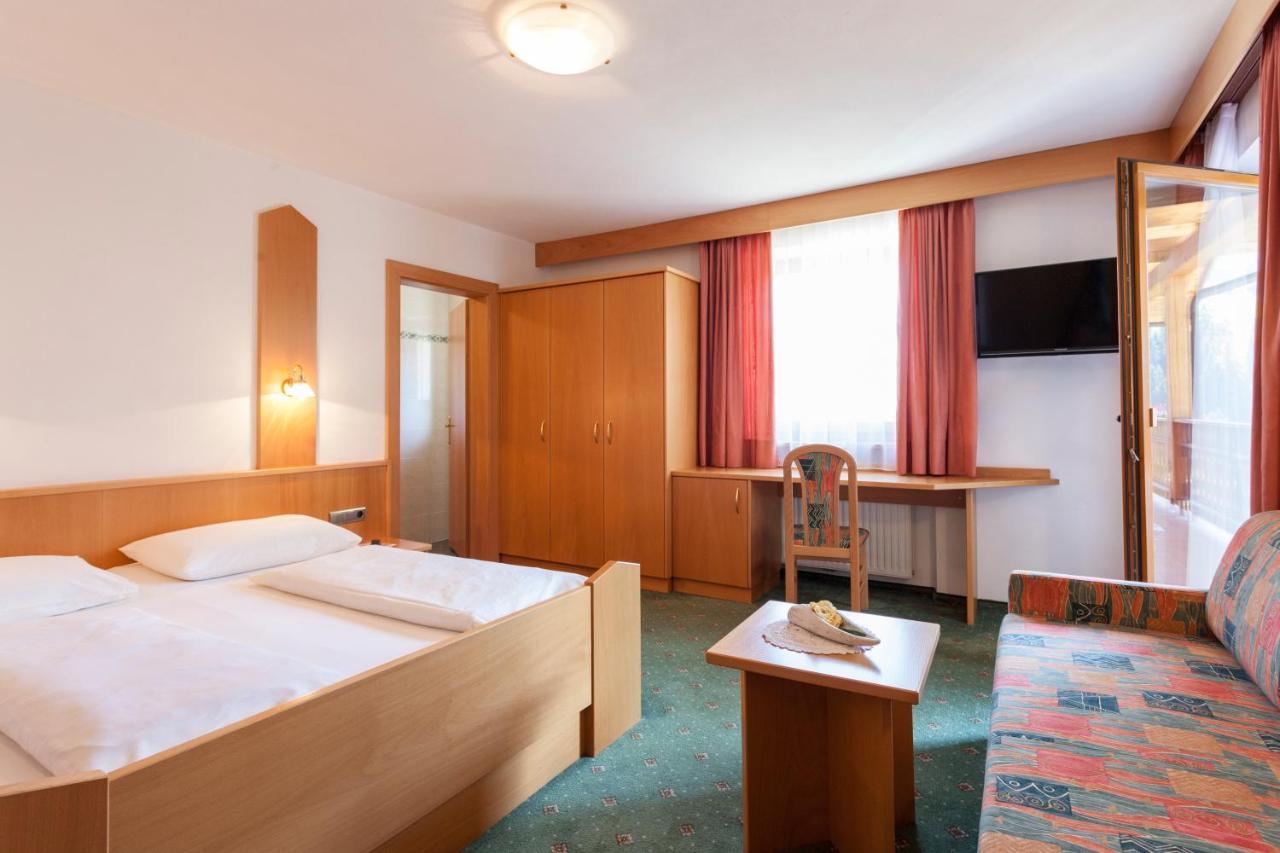 Alpenspitz Appartements - Garni - B&B Racines Exteriér fotografie