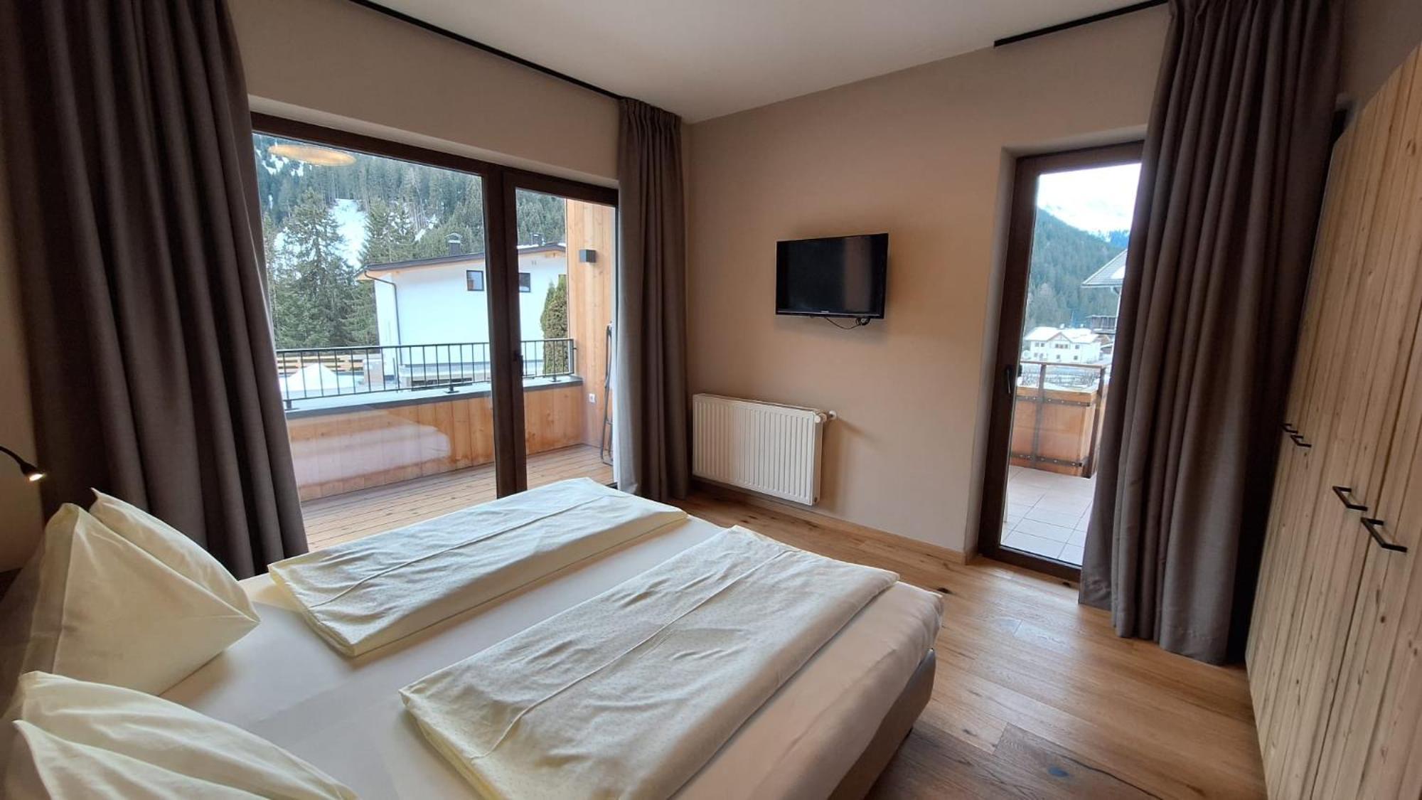 Alpenspitz Appartements - Garni - B&B Racines Exteriér fotografie