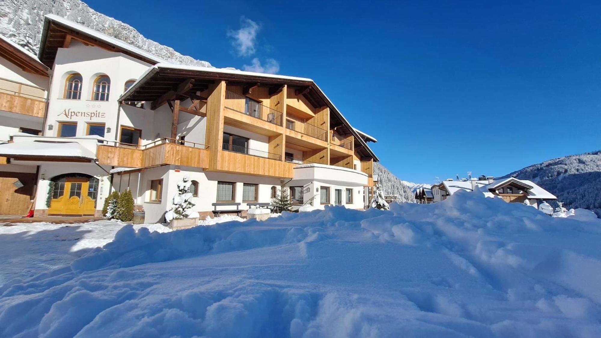 Alpenspitz Appartements - Garni - B&B Racines Exteriér fotografie